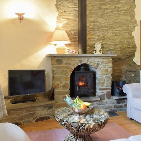 Hay Barn - Dinas Country Club Villa Kültér fotó