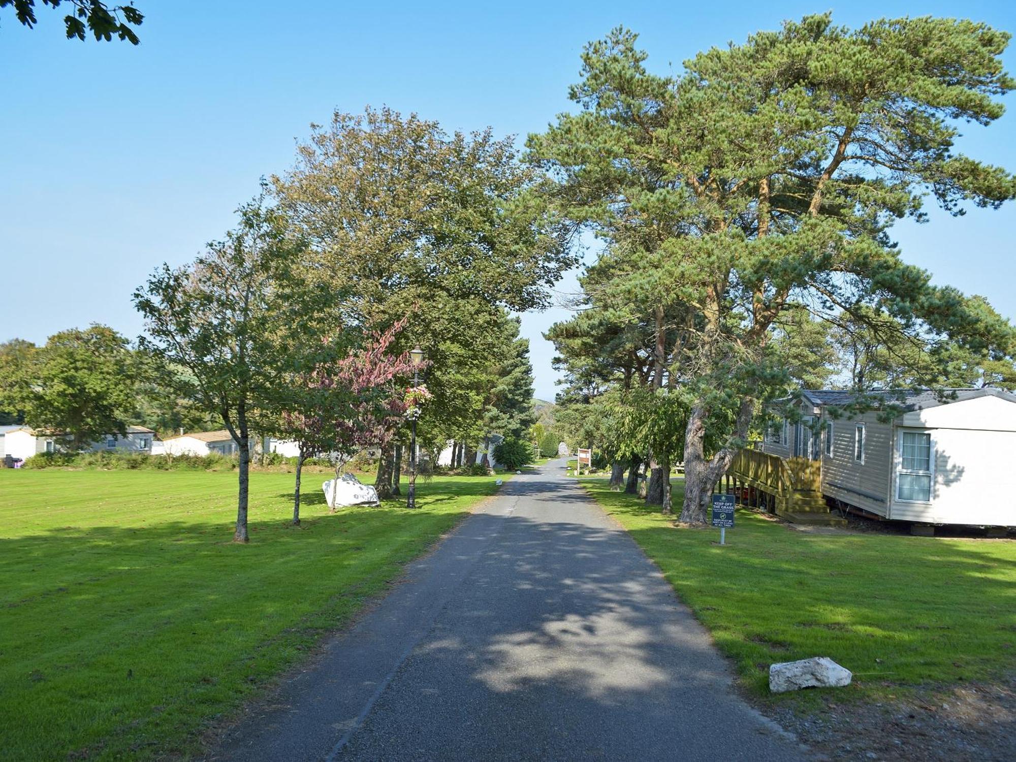 Hay Barn - Dinas Country Club Villa Kültér fotó